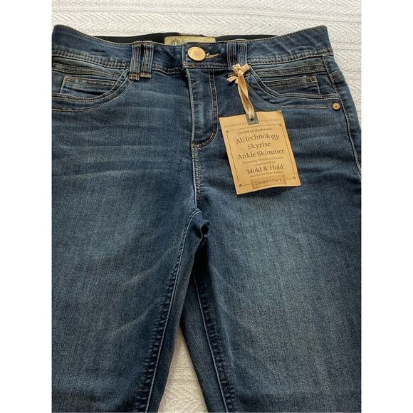 DEMOCRACY Women’s SIZE 2 Skyrise Ankle Skimmer Roll Cuff “Ab” Technology Jeans - Picture 2 of 11